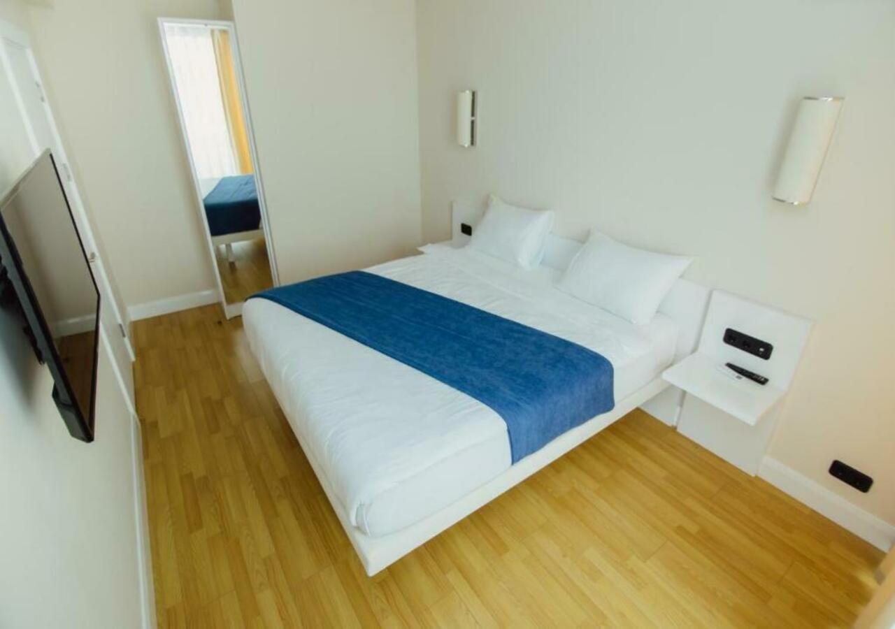 Aparthotel Orbi City Sea View Batumi Exterior foto